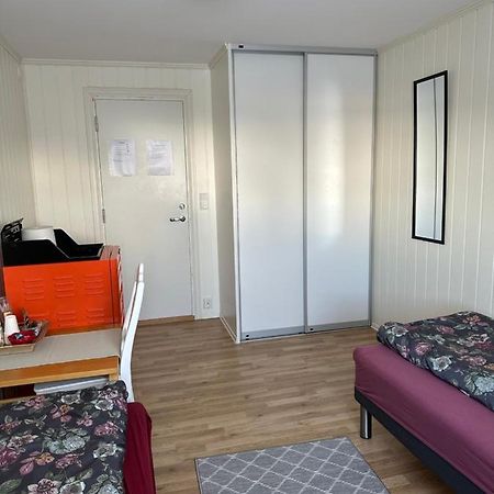 Bedroom In City Centre, No Shower Available Alesund Ngoại thất bức ảnh