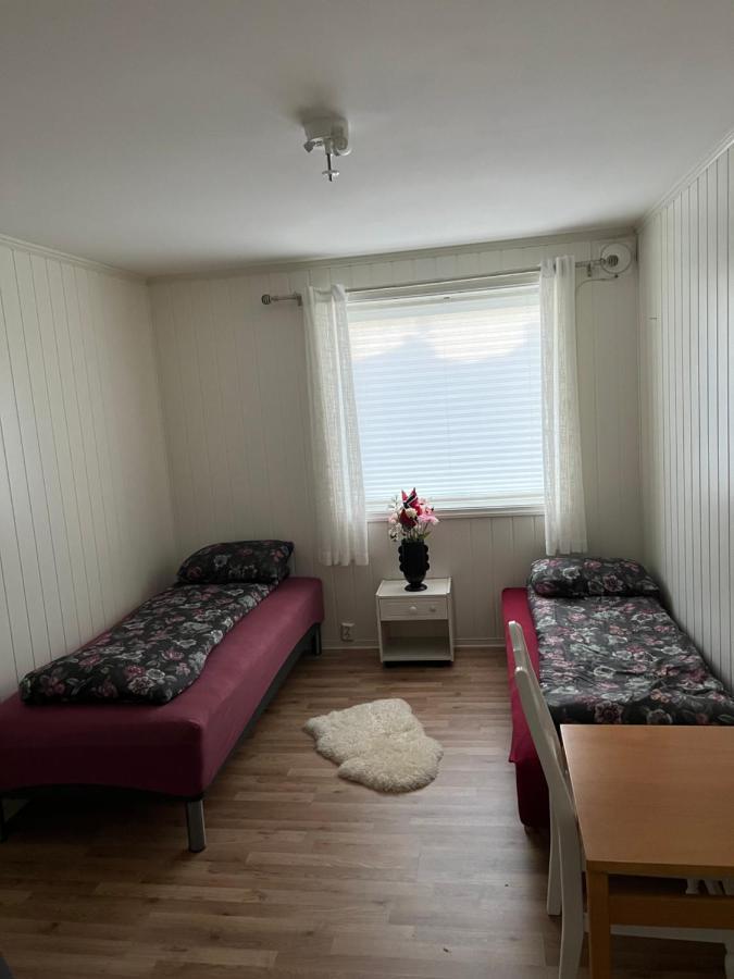 Bedroom In City Centre, No Shower Available Alesund Ngoại thất bức ảnh